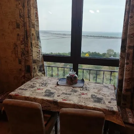 Delux Cote Dagur Apartment